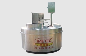 Робот - подталкиватель кормов