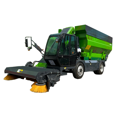 Residue collector with spreading