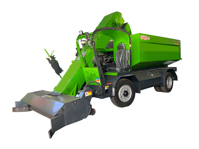 Imetec self-propelled manure removal machine