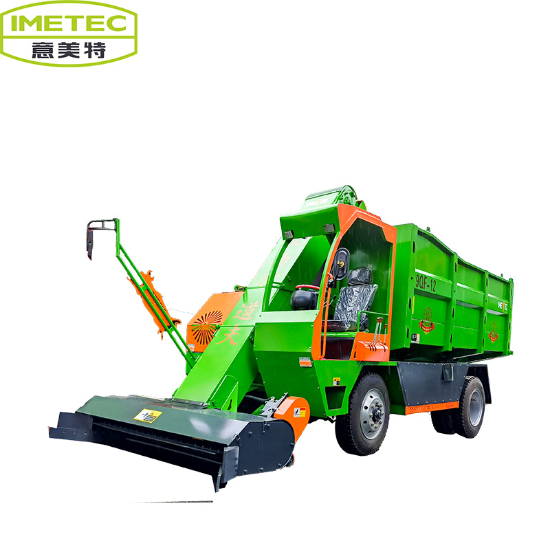 Self-propelled manure truck