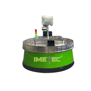 Feed pusher robot