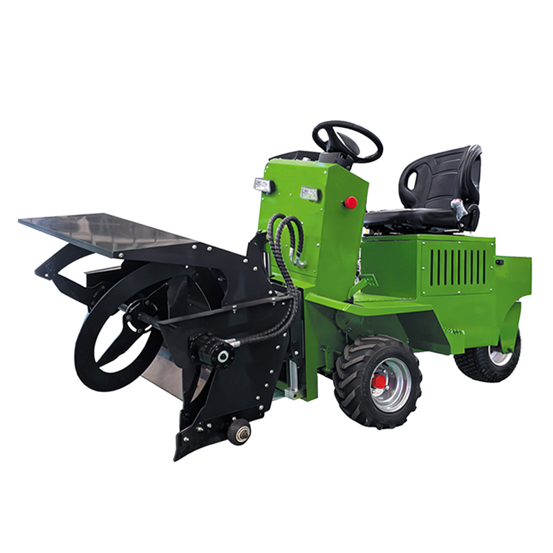 Feed pusher with auger