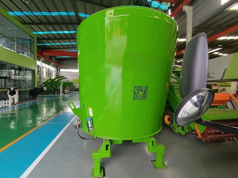 Vertical feed mixer 24CBM